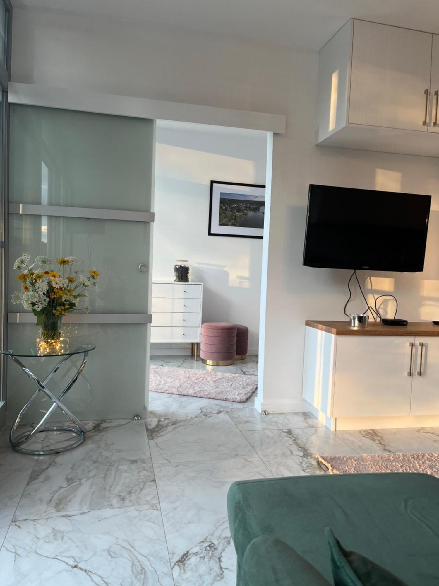 Apartament Turystyczny Z Widokiem Na Jezioro คาร์จีโควี ภายนอก รูปภาพ
